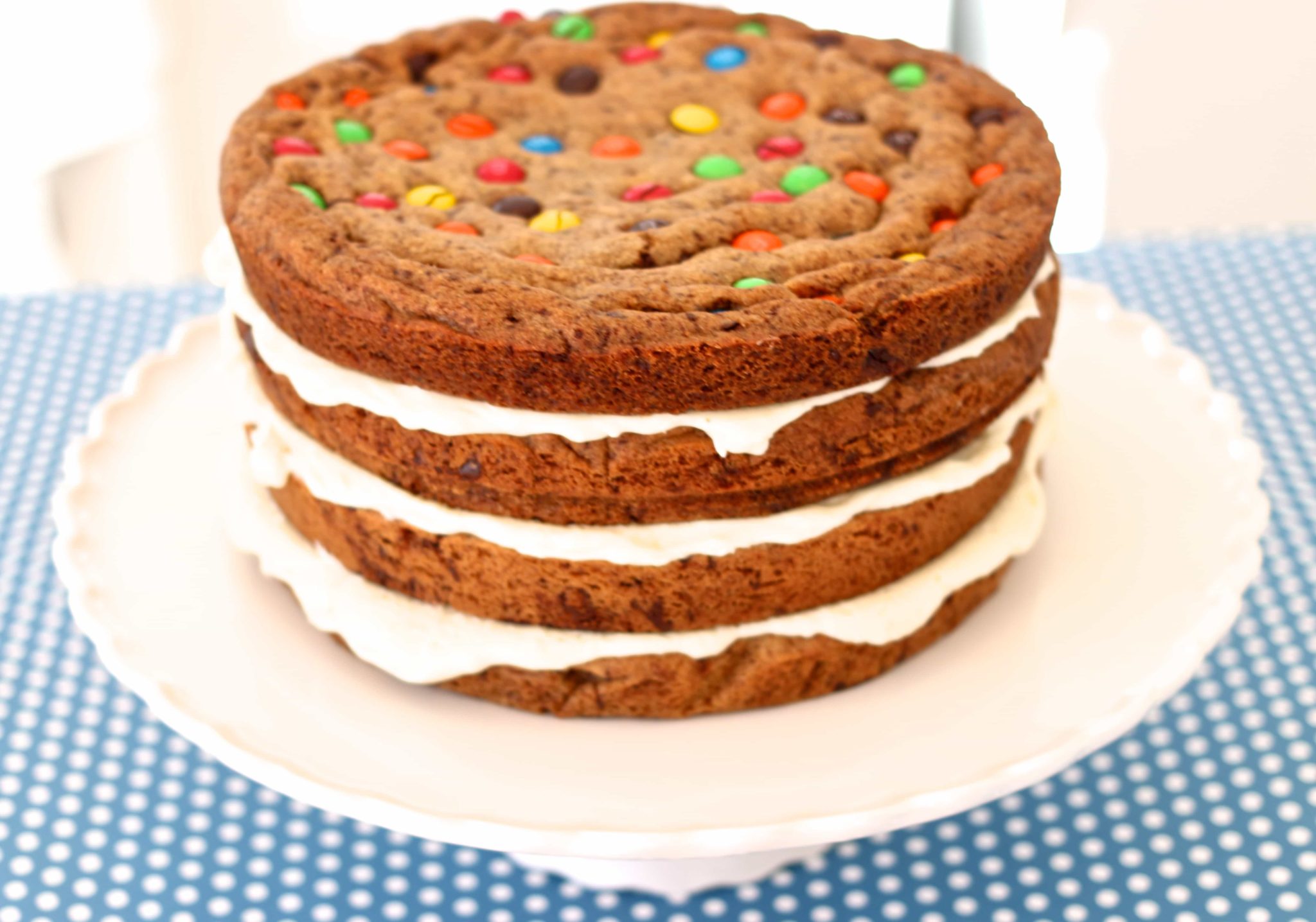 chocolate chip cookie cake