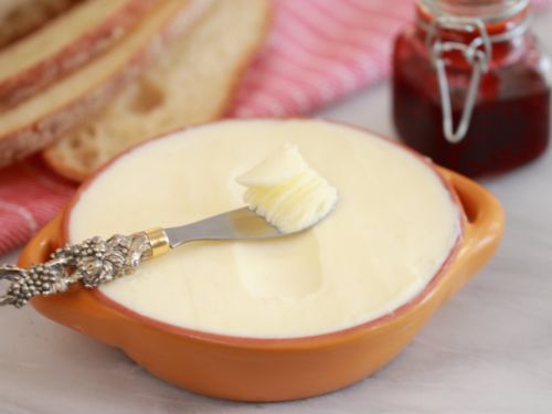 How to Make Butter Using Just One Ingredient