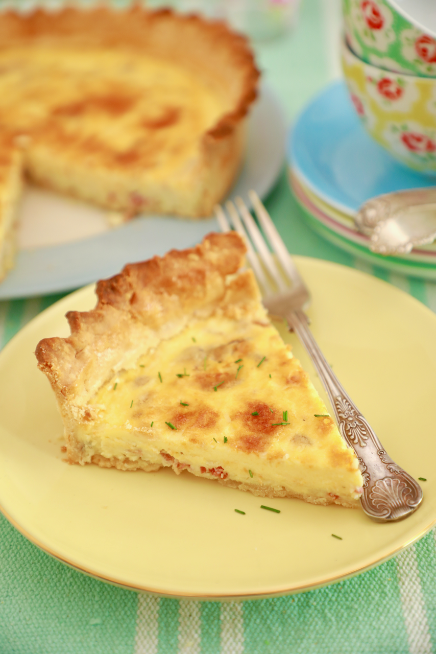 Simple Quiche Lorraine Recipe (with Video and Egg-Free Option)