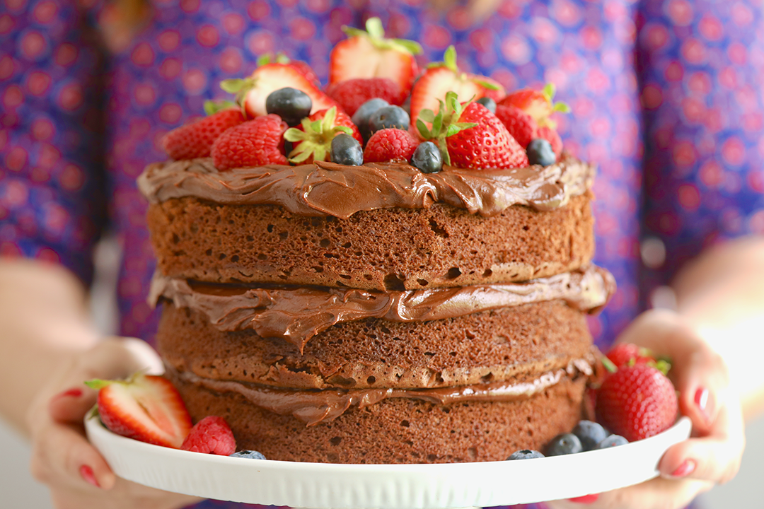 Perfect Chocolate Layer Cake | Cookies and Cups