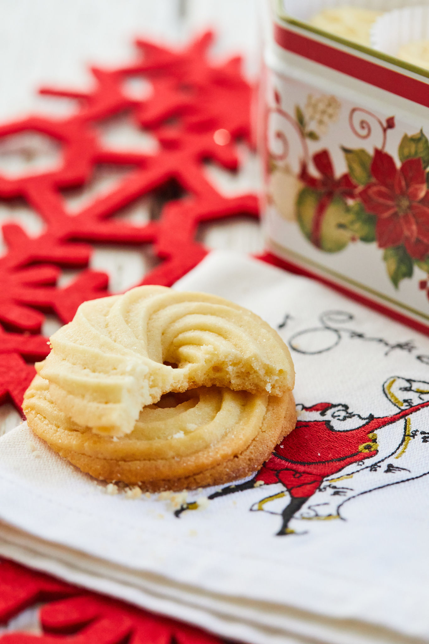 Danish Butter Cookies- Festive & Delicious - That Skinny Chick Can