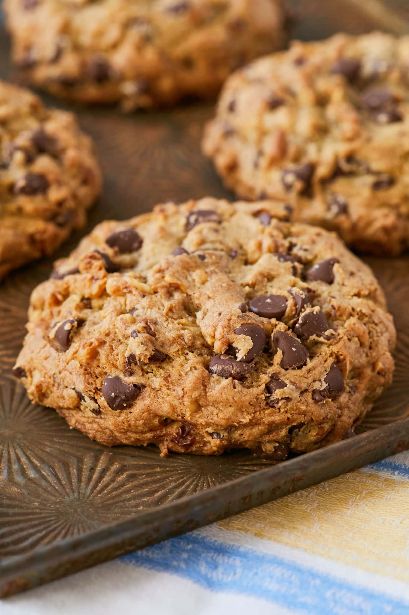 Levain Bakery Thick Chocolate Chip Cookies Recipe - Oh Sweet Basil