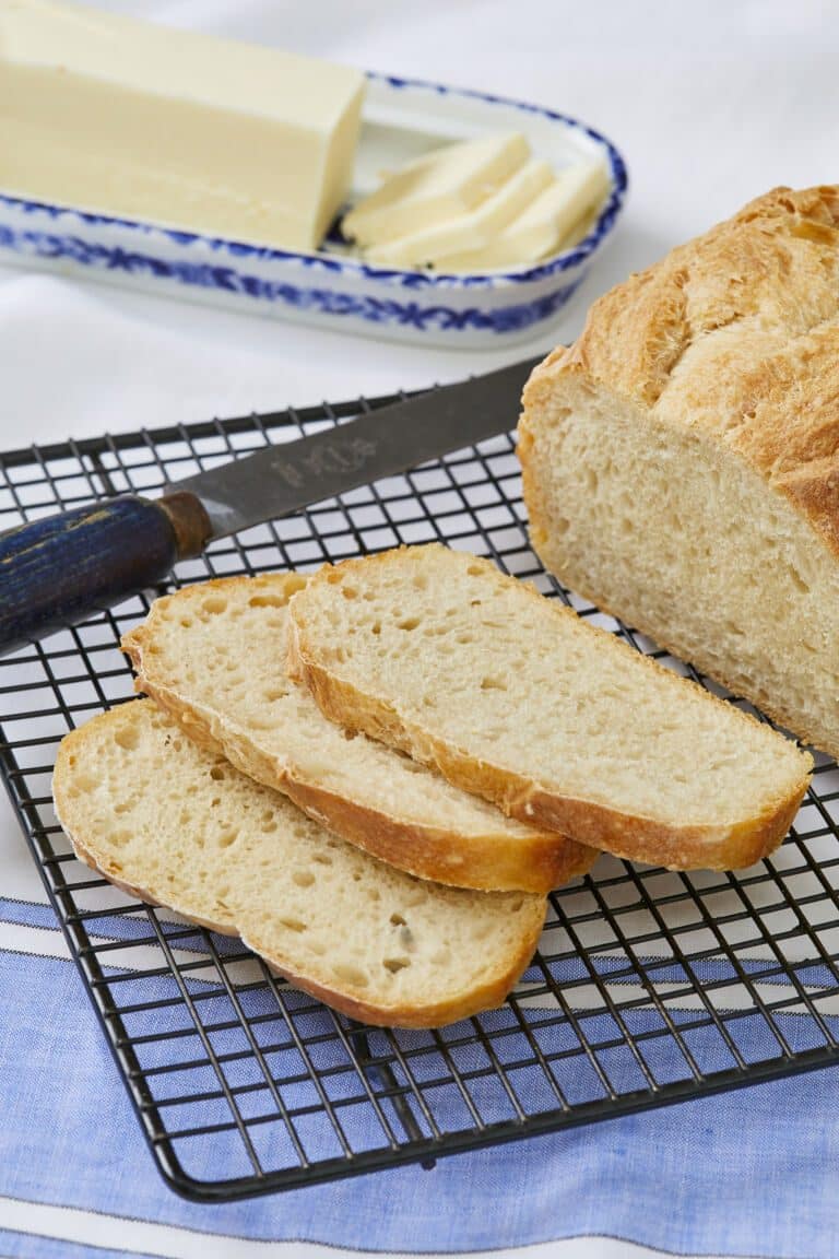 5-Ingredient No Knead Sandwich Bread